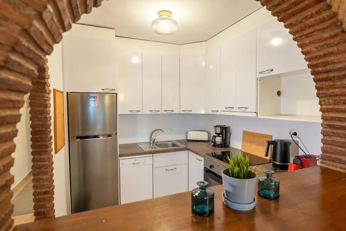 La Casa Bonita - Newly Renovated 2Br Apt With Private Terrace Бенальмадена Апартаменты