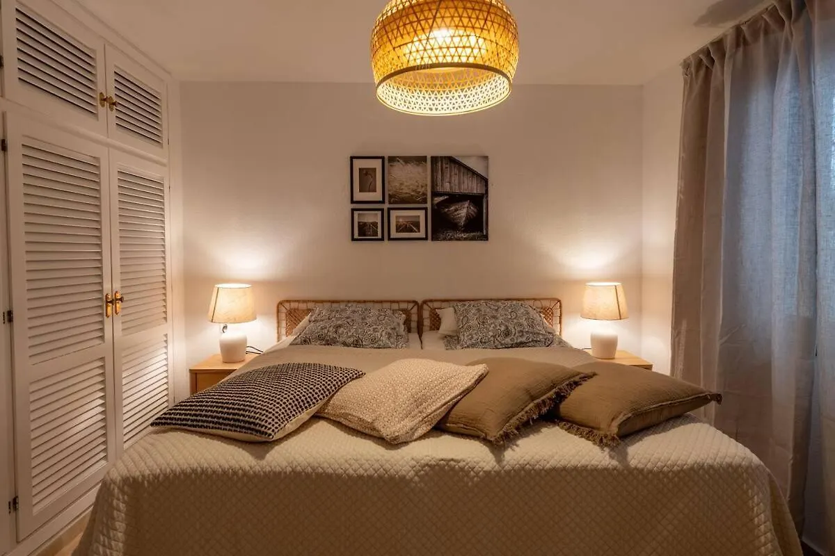 La Casa Bonita - Newly Renovated 2Br Apt With Private Terrace Бенальмадена Апартаменты