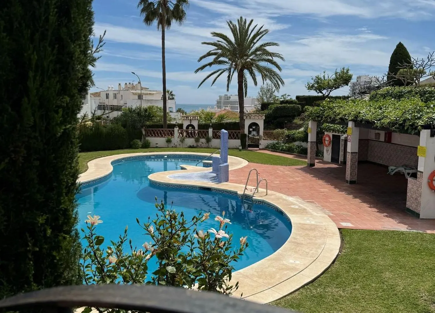 La Casa Bonita - Newly Renovated 2Br Apt With Private Terrace location
